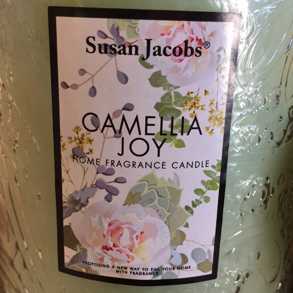 Susan Jacobs Scented Camellia Joy Home Decorative Candle XL 21oz NWT Textured - Picture 14 of 16